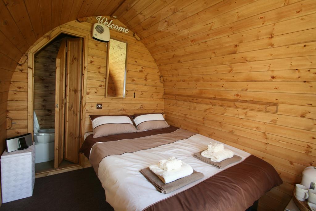 Suitehuts @ Silverstone Kültér fotó