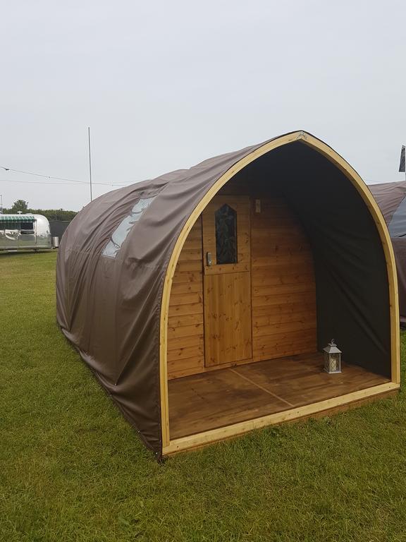 Suitehuts @ Silverstone Kültér fotó
